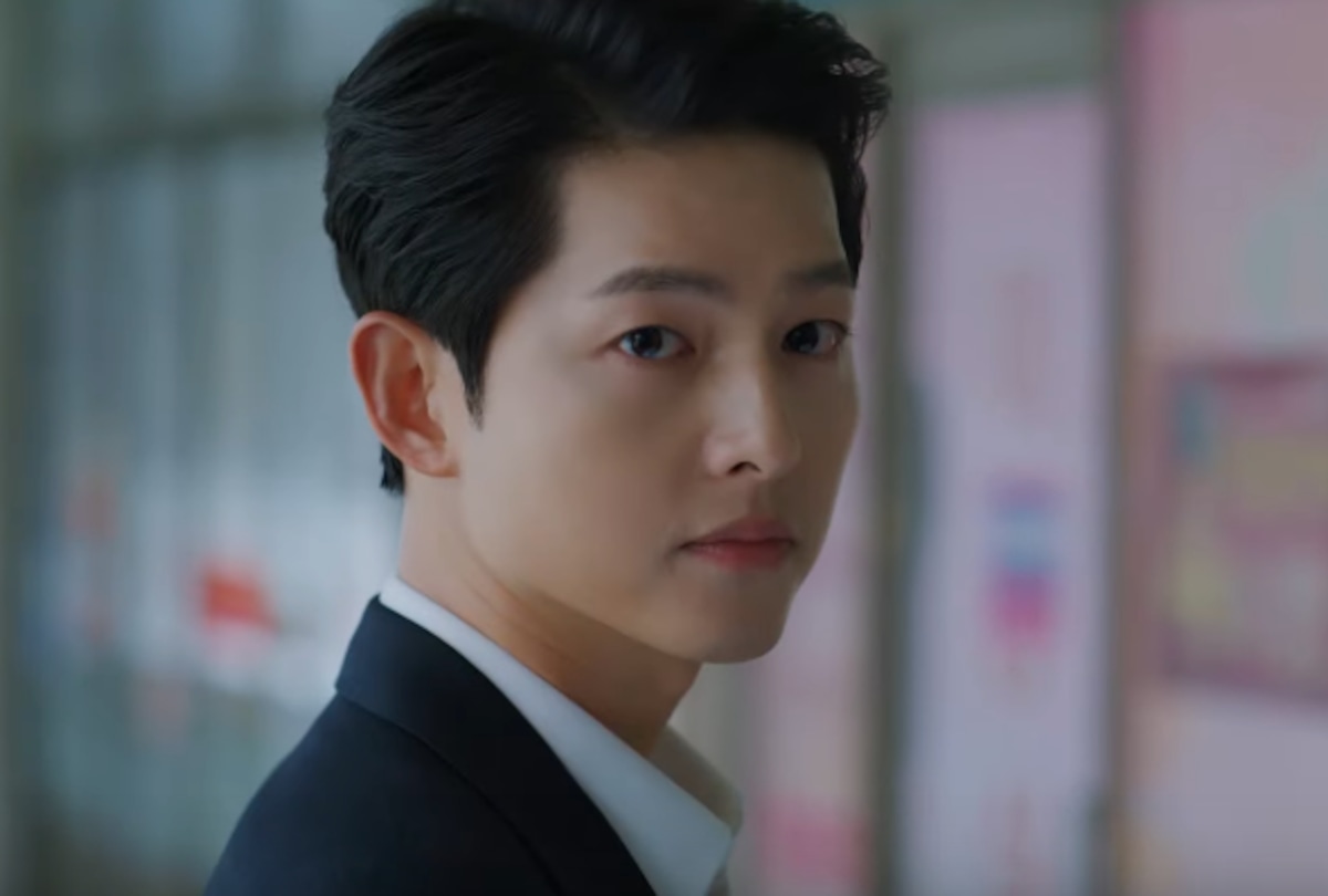 Se cumplen 5 años del nacimiento de uno de los personajes más emblemáticos de dramaland. El gran Vincenzo Cassano. Tal día como hoy pero de 2021 se estrenaba "#Vincenzo", cuando la Mafia italiana sacudía Corea con la presencia del gran consigliere 🐦