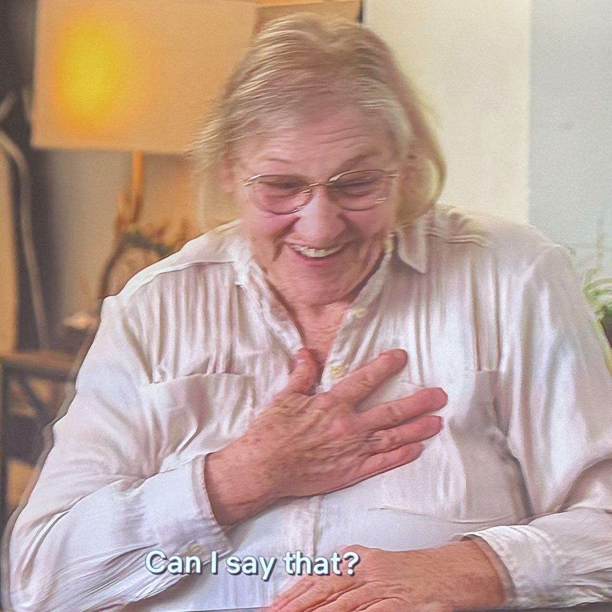 TheBigBroTea's tweet photo. Christine’s mom was so real for this #LoveIsBlind https://t.co/D8LsxWdTbk