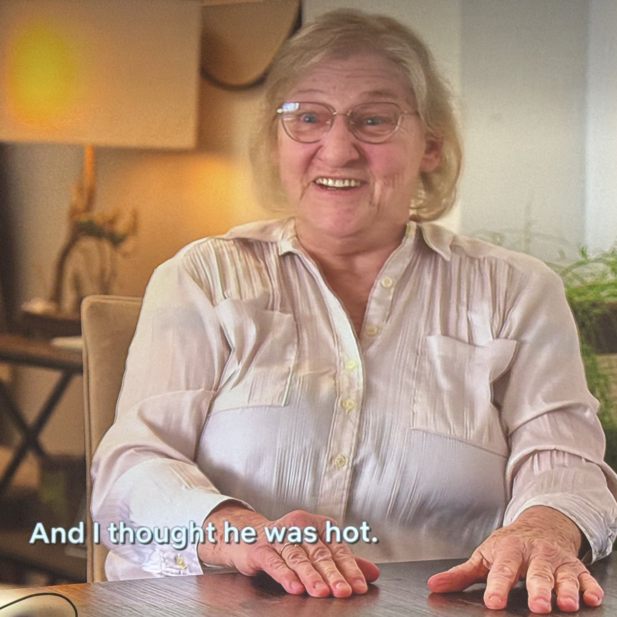 TheBigBroTea's tweet photo. Christine’s mom was so real for this #LoveIsBlind https://t.co/D8LsxWdTbk