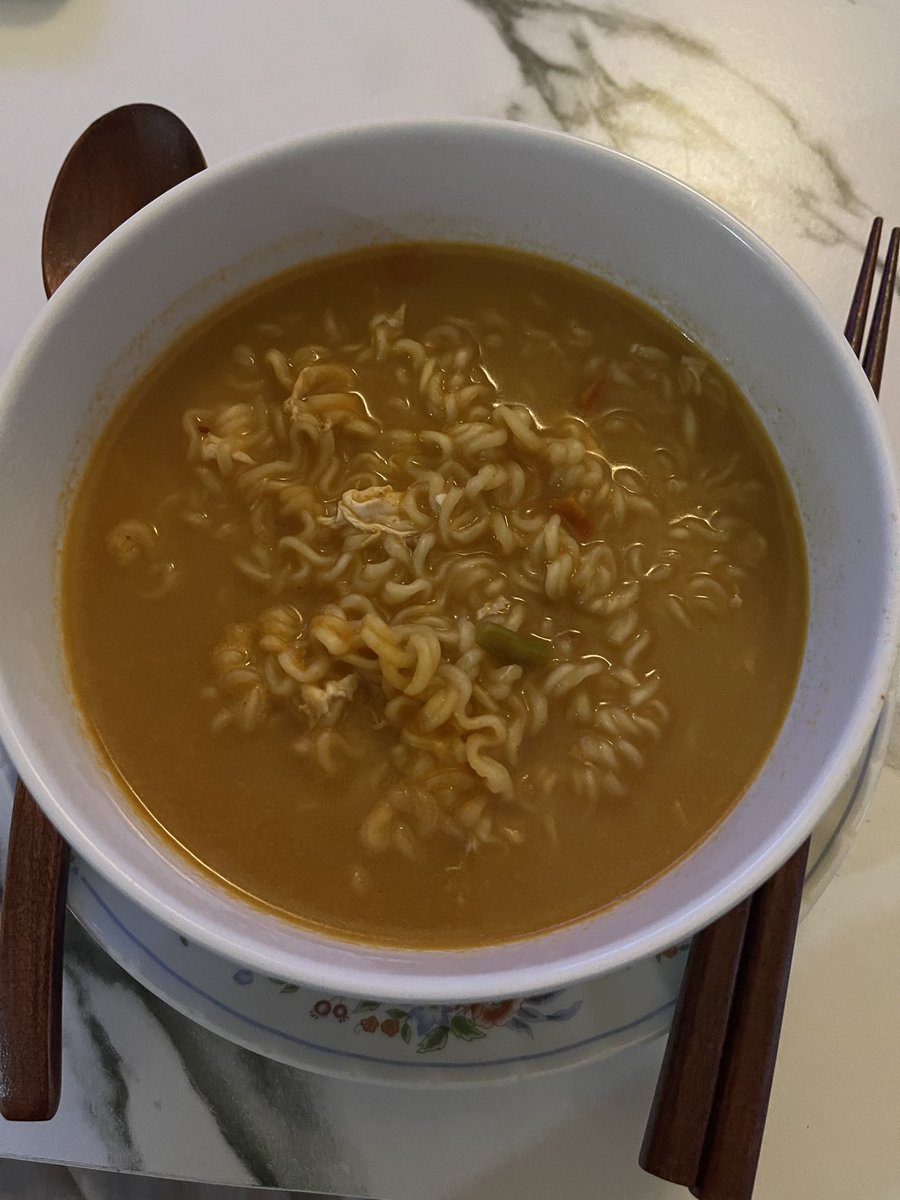 Shin Ramyeon but I put milk to make it creamy 🤤 sounds weird but it's actually turned pretty good 💞