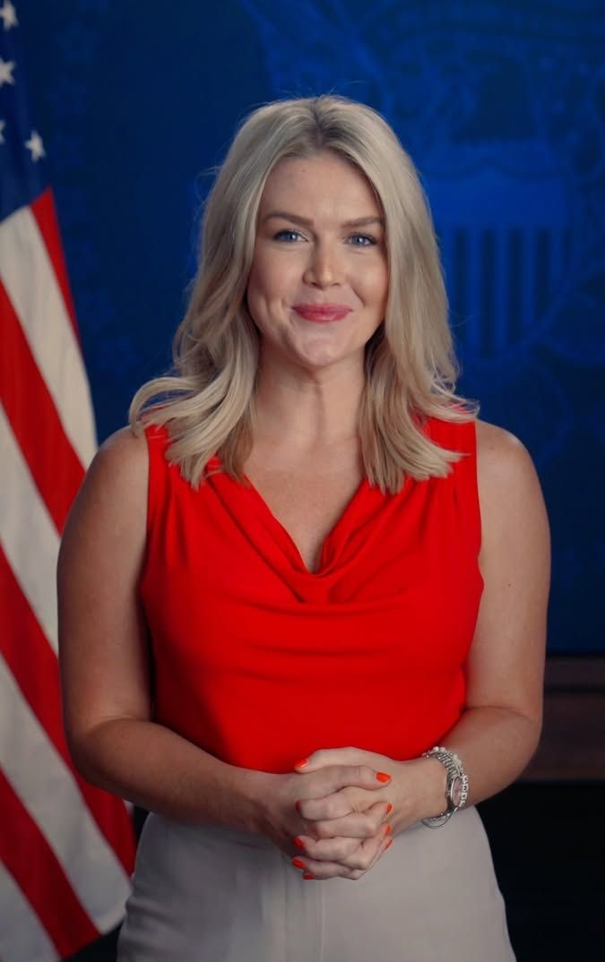 NuclearMAGAlady's tweet image. Do you think Karoline Leavitt deserve more respect?

BE Honestly reply Don't Lie