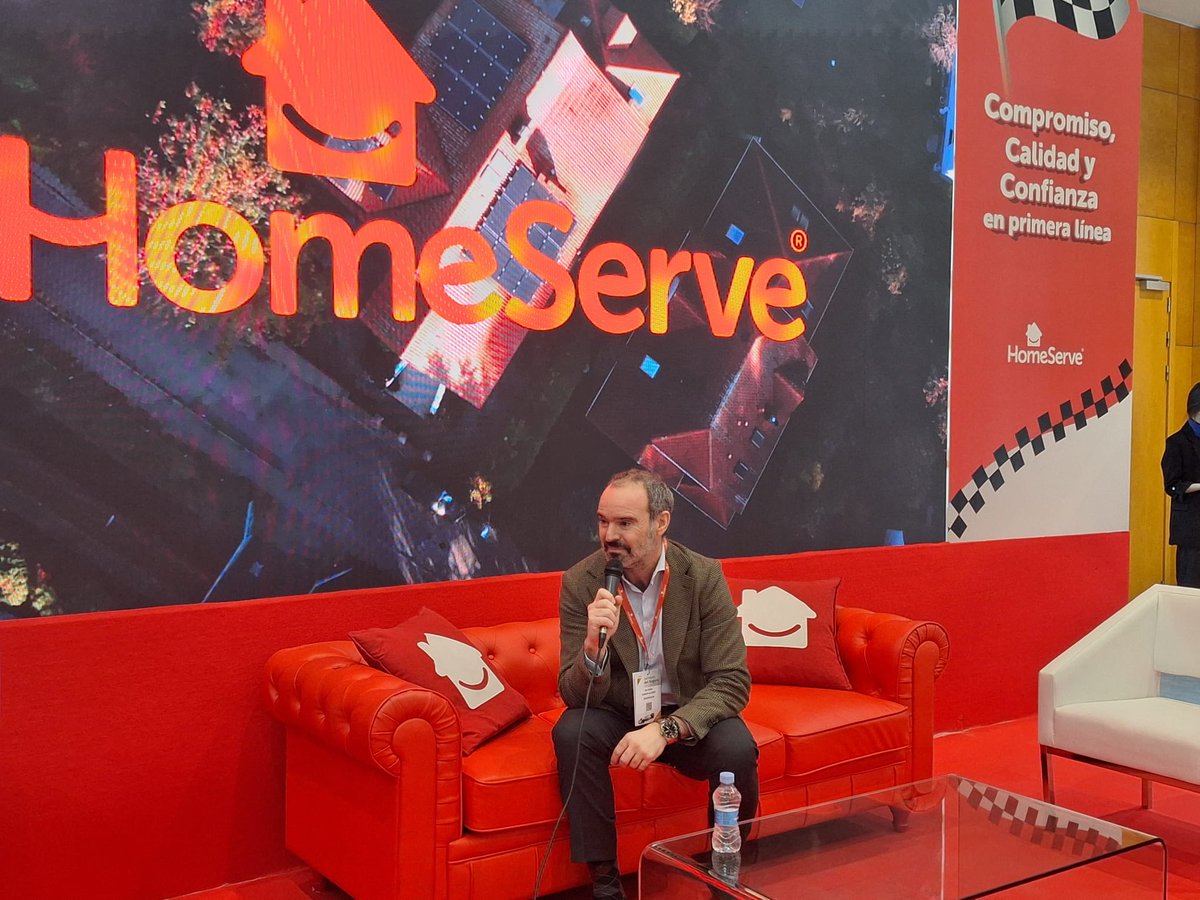 HomeServe_ES's tweet photo. Hoy tenemos la última jornada de nuestro espacio #GranFormato y #SofáHomeServe en la #SemanadelSeguro organizada por @Inese_seguros. Seguimos recibiendo a figuras destacadas para compartir las claves del sector. Síguelo en: https://t.co/RVYLBi29OT https://t.co/Q88XdXqqaJ