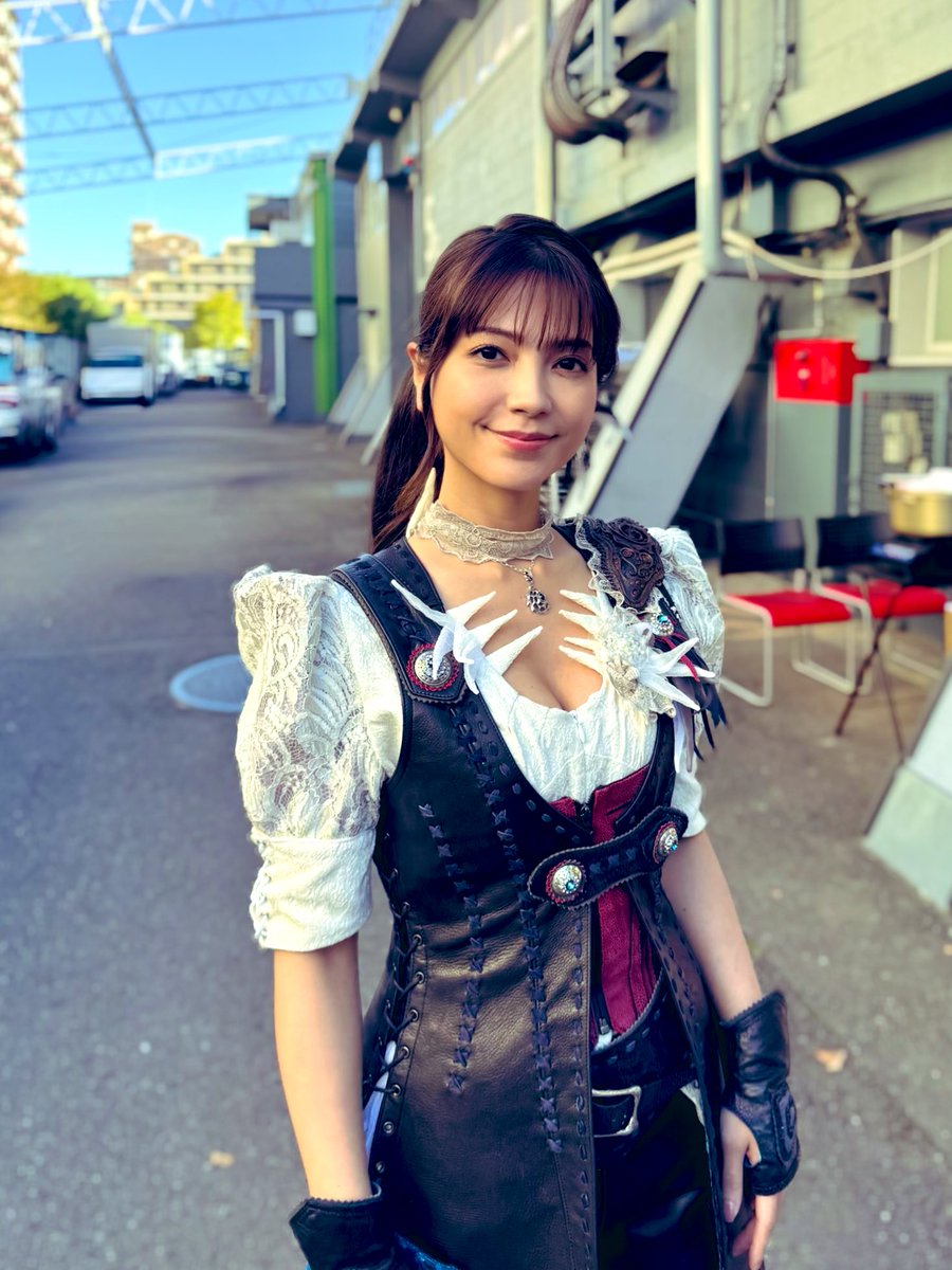 nanri_miki's tweet photo. 牙狼-東ノ界楼- Episode 3
今夜放送です！ぜひみてね〜！

初期莉杏（闇を照らす者シリーズ）から13年の時を経た新作莉杏の比較を..と

ギャルから大人の女性になりました🪄 https://t.co/EWo4mKAPgw