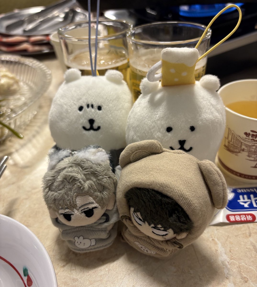 냉삼 조지러 왔읍