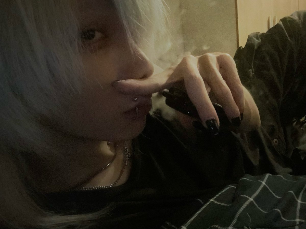 ru_x_1's tweet image. 