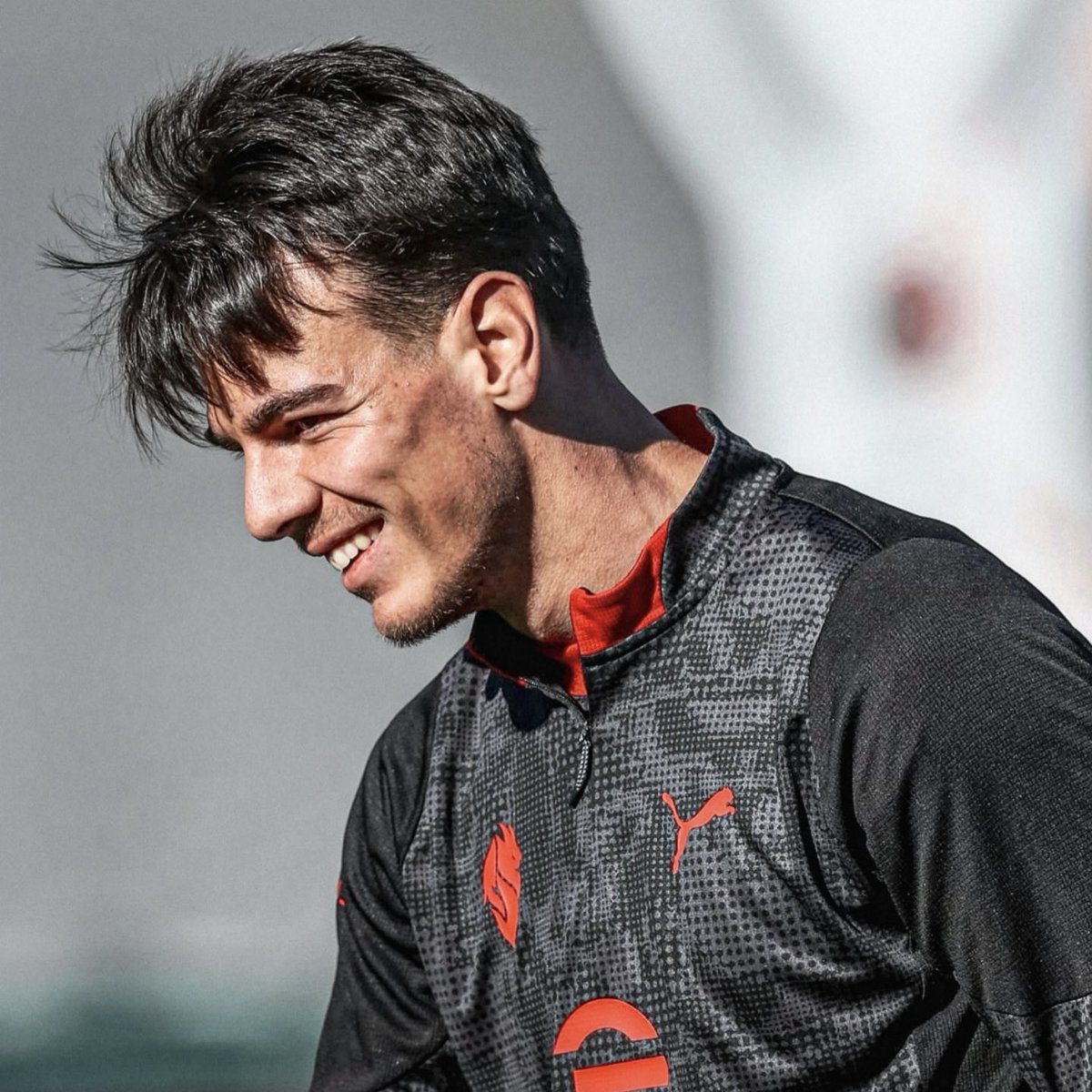 milan world - عالم ميلان tweet media