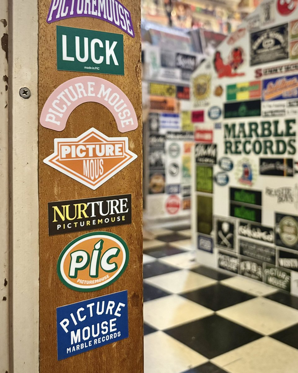 PICTUREMOUSE tweet media