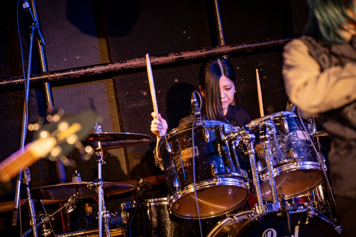 26.02.05
SHINJUKU ANTIKNOCK
【Superfly】

Vn&amp;Vo.yoshi(<a href="/yoshi_drvn/">yoshi🥁🎻🎤</a>)
Gt.清春(@kiyo_deadend)
Ba.Shun(<a href="/shun_ultra/">Shun🆓</a>)
Dr.塚本"jiro"瑞穂(<a href="/dr_mizuho/">塚本"jiro"瑞穂</a>)

Photo by.ひいらぎ まい(<a href="/maichang__photo/">ひいらぎ まい📸</a>)