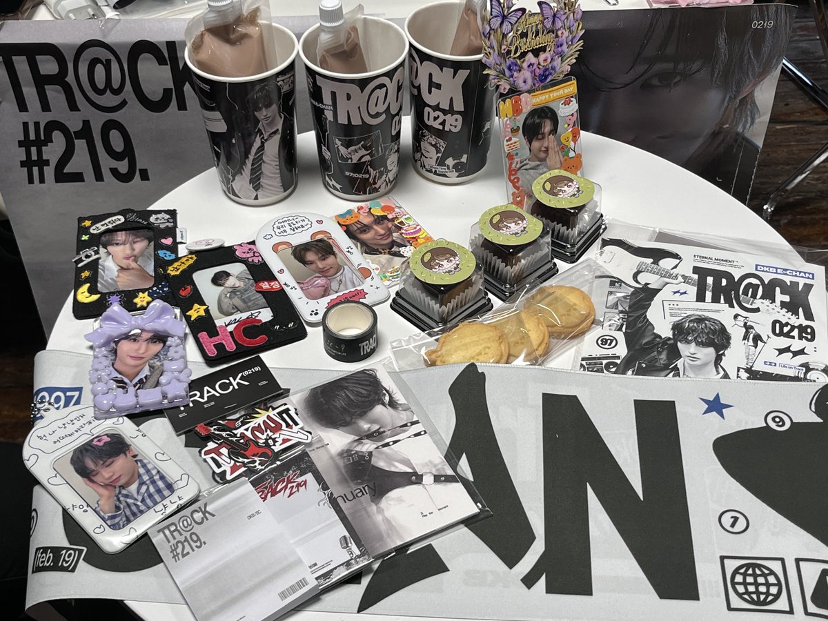 창민이로 가득한 멋진공간🔥 창민아 생일축하해에

#TRACK219_Track_On_ECHAN
#다크비 #DKB #이찬 #E_CHAN
#HAPPY_ECHAN_DAY