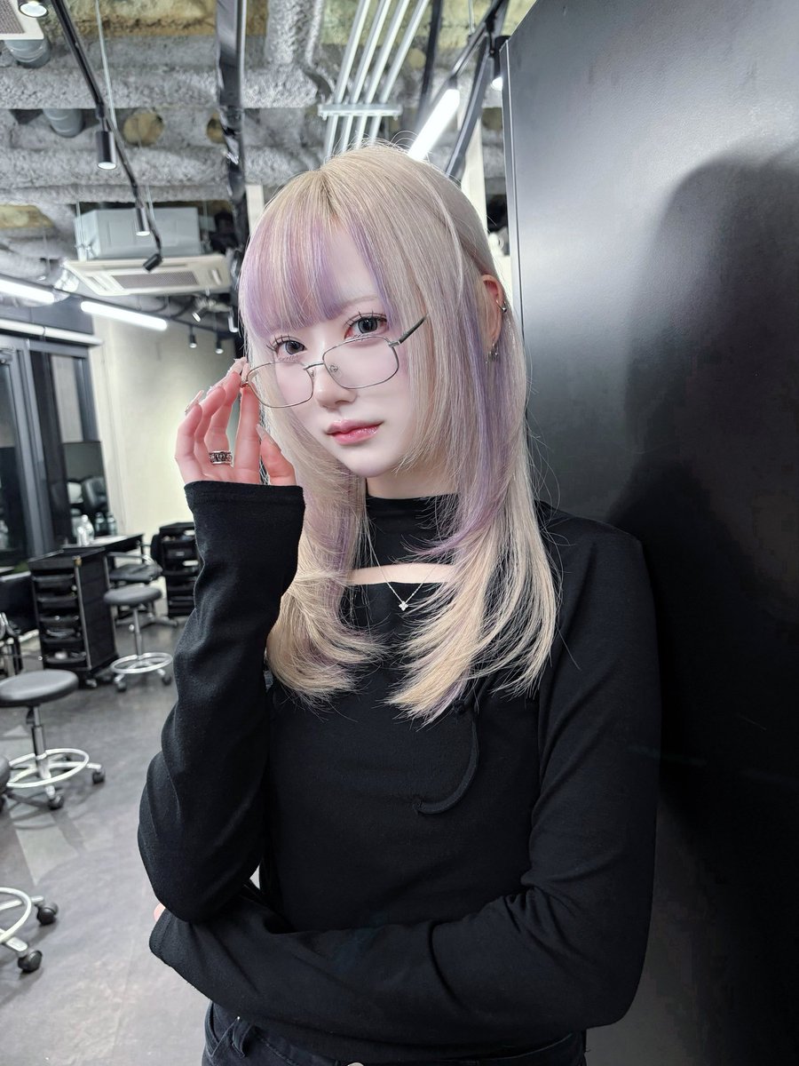 oox_09's tweet photo. 髪の毛を染めたんですよ https://t.co/5TeNHM38jr