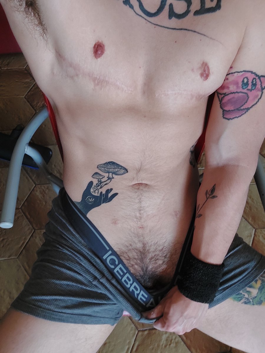 Alex_Flamee's tweet photo. This photo wasnβt planned.
Those are usually the best ones. π
More on my OF (link in my profile) β¨
#ftmporn #ftmescort #bonusholeboys #camboy #trans #transman #ftm #fitboy #transmale #bodybuilder #muscleman #bigmuscles #bigmuscleman #gay #gaybodybuilder #strongsexy https://t.co/bclHK3u8cK