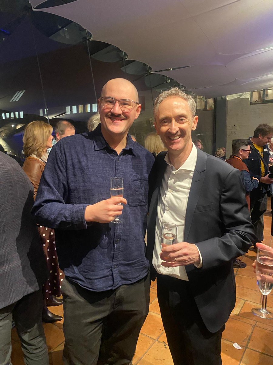 Eye Books tweet media