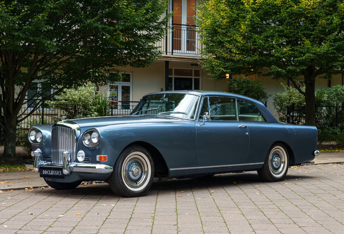The Bentley S 3 continental was designed by Norwegian Vilhelm Koren and is one of the most beautiful British cars of the 1960’s. With its 200 hp V8 engine this is an exquisite luxury car with an elegant sufficiency of performance.
revivaler.com/bentley-s-3-co…