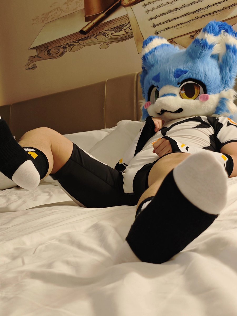 Hu_Luoyu tweet media