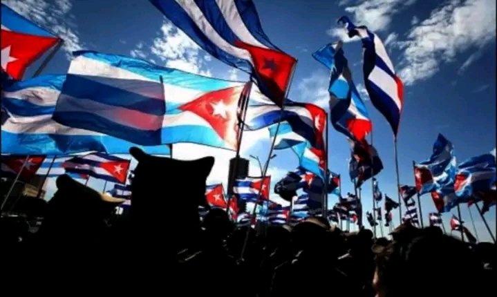 “[...] la revolución es el arte de unir fuerzas; la revolución es el arte de aglutinar fuerzas para librar las batallas decisivas contra el imperialismo [...]”.
  #CubaEstáFirme #UJCdeCuba