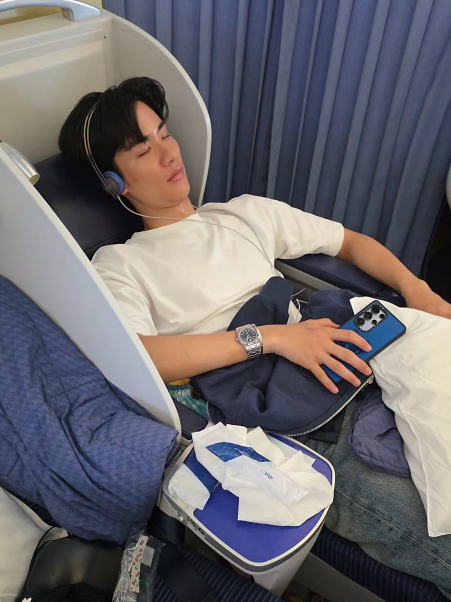 nyuwity's tweet image. tay pov                              newwiee pov

꒰ #เตนิว #TayNew ꒱