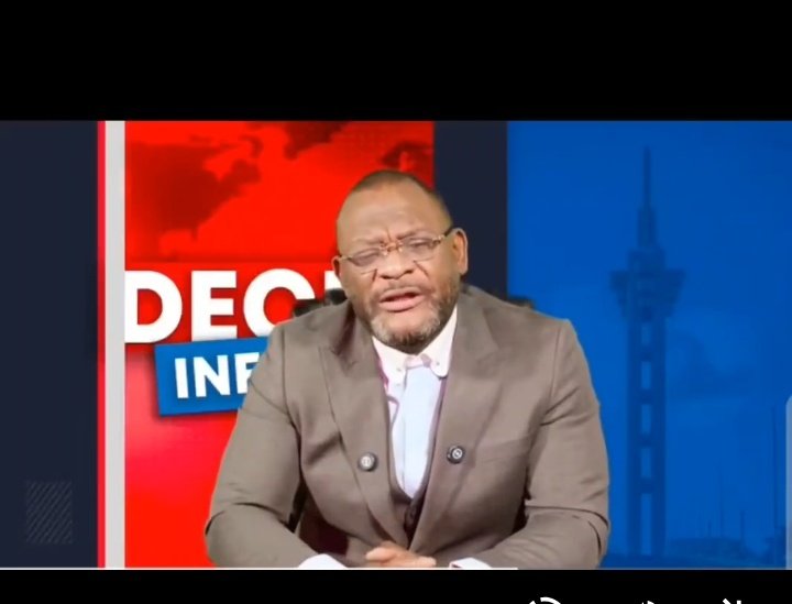 Mon Essentiel✌✌ tweet media