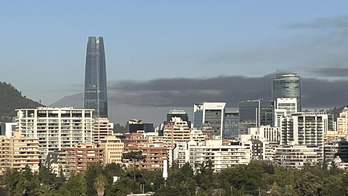 Maca13's tweet photo. @reddeemergencia Se ve por todo Santiago https://t.co/DLZU4rdB1J
