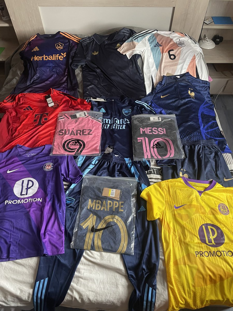 Tiaginhooo's tweet photo. COMMANDE REÇU EN 14J, QUALITÉ INCROYABLE 😻

CODE : R2S 

FONCEZ SUR LE SITE MAXIKITS, FIABLE ET QUALITATIF !!

@R2S_off https://t.co/7RaQ200iDD