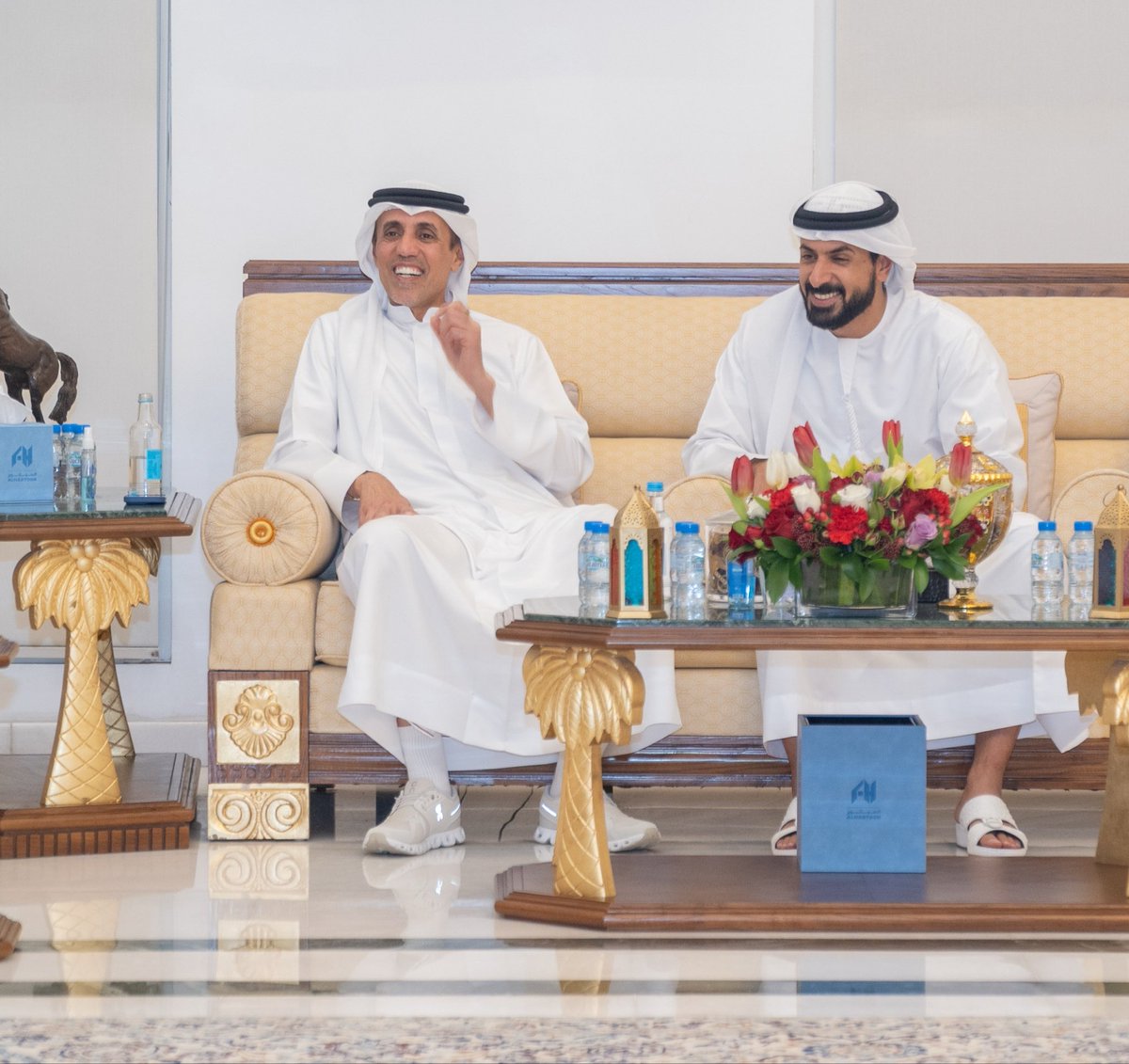 استقبلت في المجلس الرمضاني الأصدقاء والأقارب والمهنئين بمناسبة بداية الشهر الفضيل، من بينهم عمر محمد الحبتور، فيصل الدوسري، عبدالله فيصل الدوسري، وغيث الغيث.