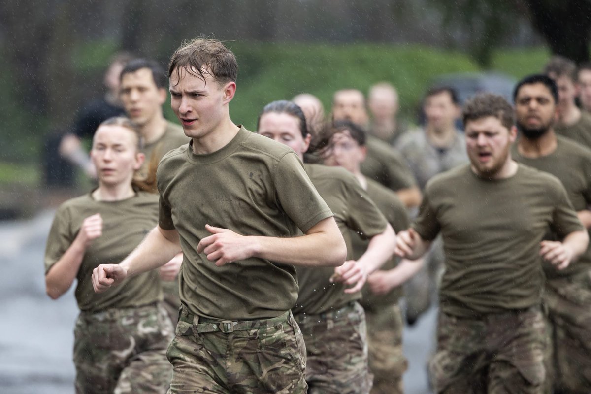 Britannia Royal Naval College tweet media