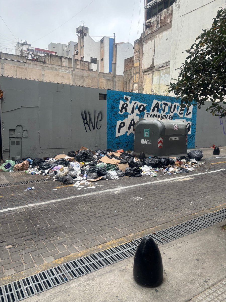 Suipacha y Corrientes. Qué lindo todo