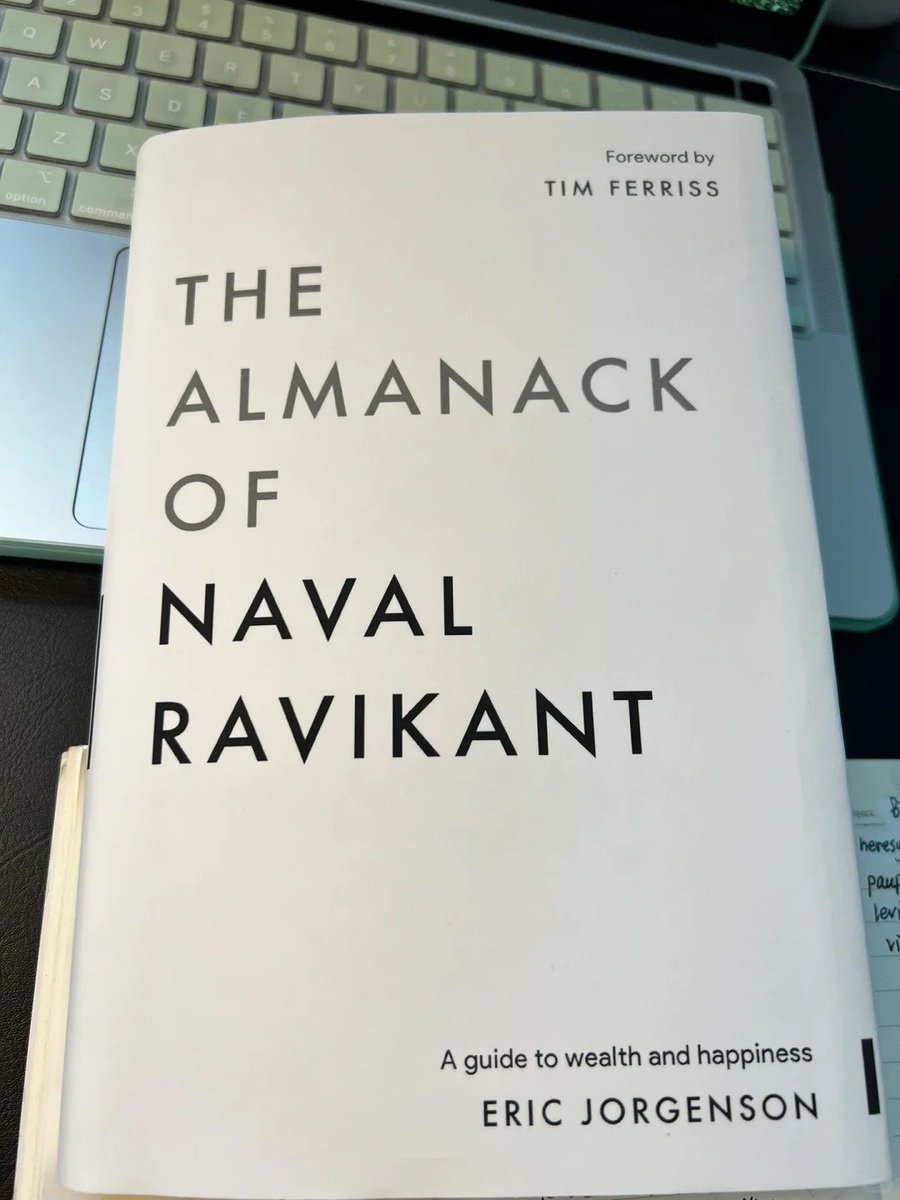 eaznkmo's tweet photo. Books are a gift you can open over and over again 🎁📖 https://t.co/wq5d2IkzX8