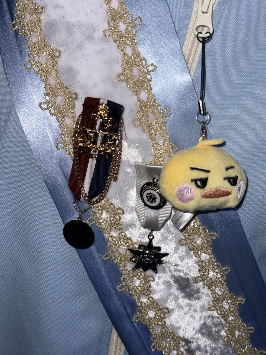 _💌 

ZEROSE~ 2日間 本当に美しかったです.
涙を流しても大丈夫 それでも綺麗だから.
いつも輝いてるその瞳 忘れません!!✨
幸せな思い出として心に残ると思います🥺
僕たち必ずまた会いましょう👋👋

#KIMTAERAE #キムテレ
#ZEROBASEONE #ZB1