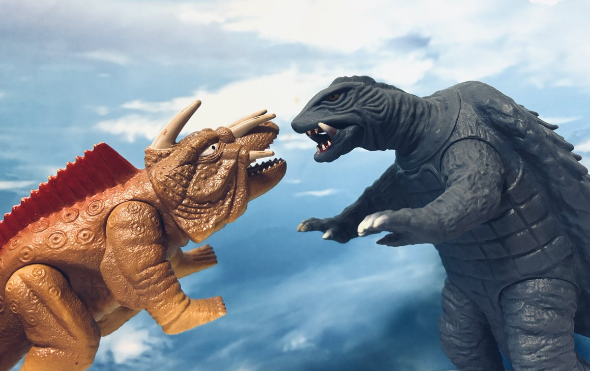 夜のフィギュア撮影会 ガメラ対大魔獣ジャイガー 正直ジャイガーの