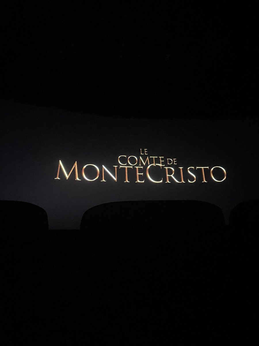 florine. 𓁢 tweet media