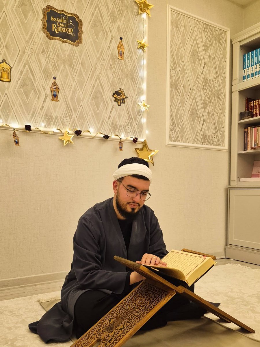 Feakdeniz's tweet photo. Ramazan-ı Şerif’in bereketi hanenize, nuru kalbinize dolsun.

Rabbim bizleri bu mübarek aya ulaştırdığı gibi bayramına da sağlık ve afiyetle kavuştursun.

Ramazan-ı Şerif’imiz mübarek olsun. 🤲🏻

#ramazan #kuran #Camii #islam #allah https://t.co/r4tyaB8SKn