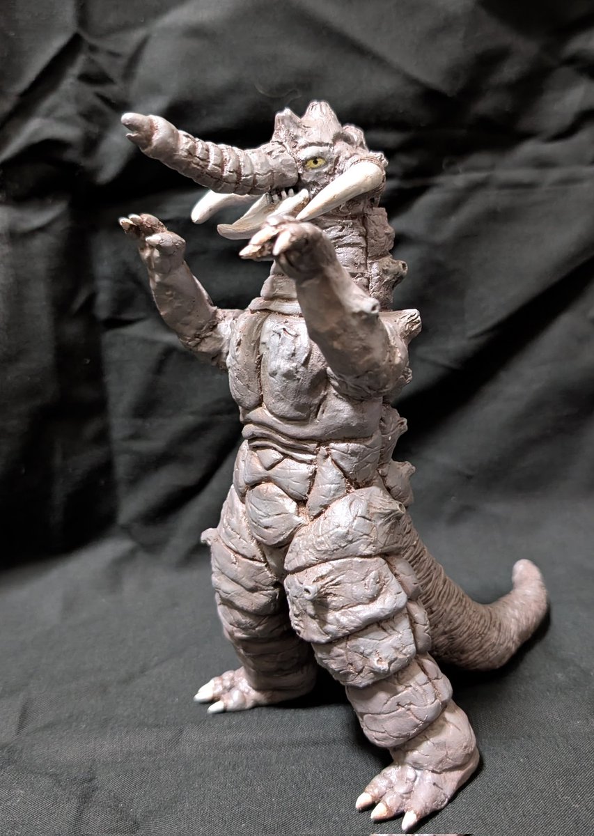 最新80怪獣、ズルズラー。
ズルズラーかっこいいよね！
#みんなのスクラッチ見せて