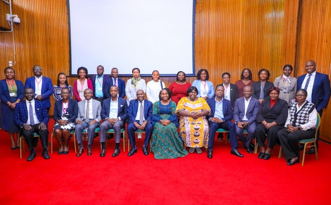 PARLIAMENTARY FORUM ON ANTIMICROBIAL RESISTANCE (P tweet media