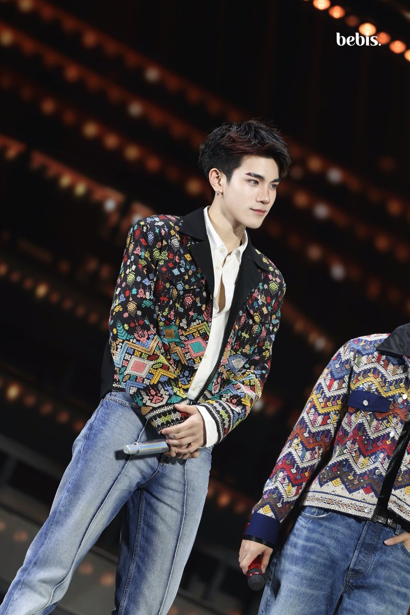 𝙗𝙚𝙗𝙞𝙨 ━ ❄️. tweet media