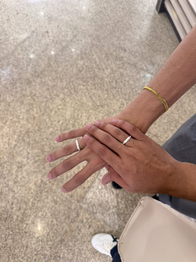 Mafuyu Sato tweet media