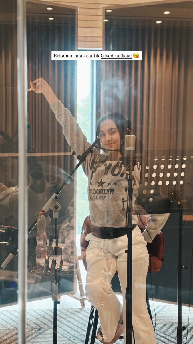 Jessie tweet media
