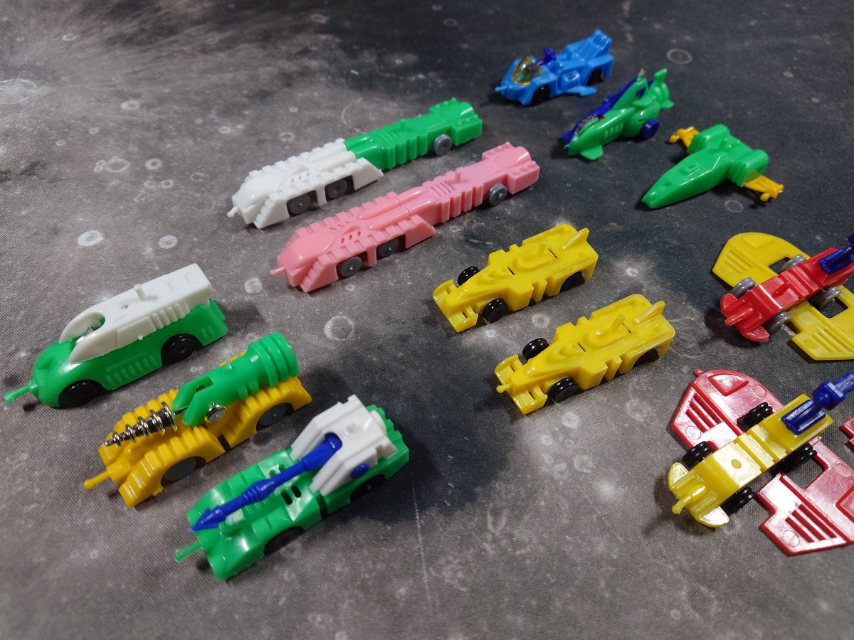 久々に #ジョイントロボ のまとめ出品を落札。 完品三割。パーツ取り用