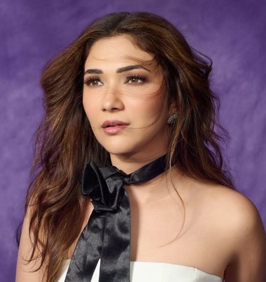 Whome do you support???

Like for #RidhimaPandit
RT for #DivyaAgarwal

#The50