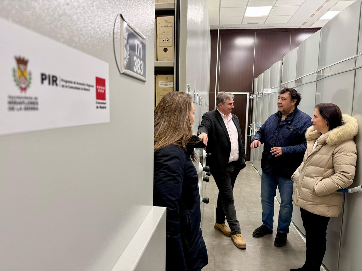 He visitado Miraflores de la Sierra para comprobar de primera mano las mejoras impulsadas por la Comunidad de Madrid a través del Programa de Inversión Regional y Pueblos con Vida. 

Más de 2M€ destinados a la reforma del Ayuntamiento, la renovación de 14 calles, mejoras en la