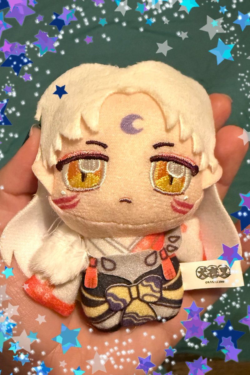 Husband tried to catch more Sesshomaru's mini plushies for my friends, sadly we both suck at crane games, he was able to catch only one. It's adorable 🥰 he needs his mini Rin plushie though. Imagine Ah-Un’s plushie😍
#Sesshomaru #殺生丸 #ちょぴぬいぷち
#犬夜叉 #SessRin #殺りん