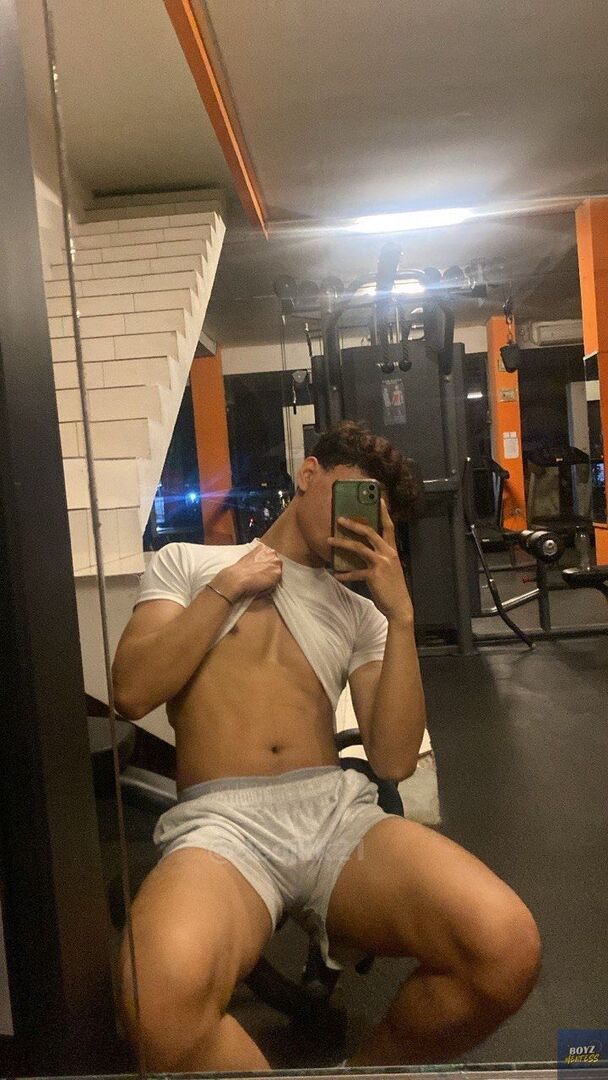 Base: ON 👊🏻 tweet media