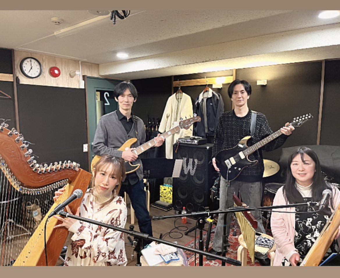 aoi_arpa's tweet photo. 日々あっという間で、気がついたら全然更新していなかった2月のリハ。7/26(日)の夜は、海と月の音楽会、第二夜♫たまプラーザ3丁目カフェへ是非お越しくださいね✨#たまぷらーざ３丁目カフェ https://t.co/QE8zM4f22X