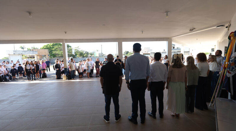 governotubarao's tweet photo. Abertura do ano letivo é marcada por ato simbólico e estreia de novos uniformes na Escola Arino Bressan

▶️https://t.co/gWh5wuEVSE

📸Vinícius Duarte/Decom/PMT https://t.co/92pYcP5Kwf