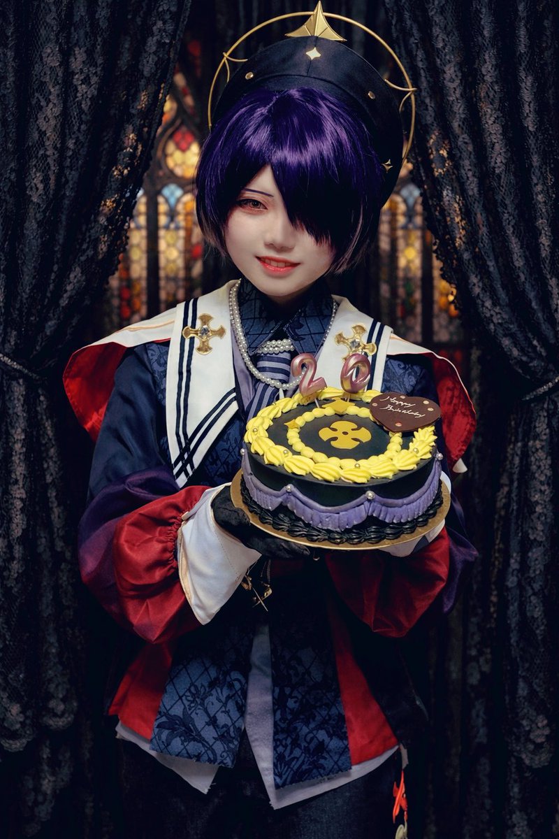 中の人、本日誕生日。🎊🎉🙌✨️
Ha/Loの衣装が癖すぎてとうとう自分の誕プレとしてポチりました。ネックレスが暴れてます🤦‍♀️💦(せっかく買ったんで拾ってやってください🙇‍♂️)
ストーリー可愛くて「忍~~ッ」ってなりまして,,🥷💘
今年も引き続き仲良うしてやってください、❕よろしくお願い致します🙇‍♂️✨️