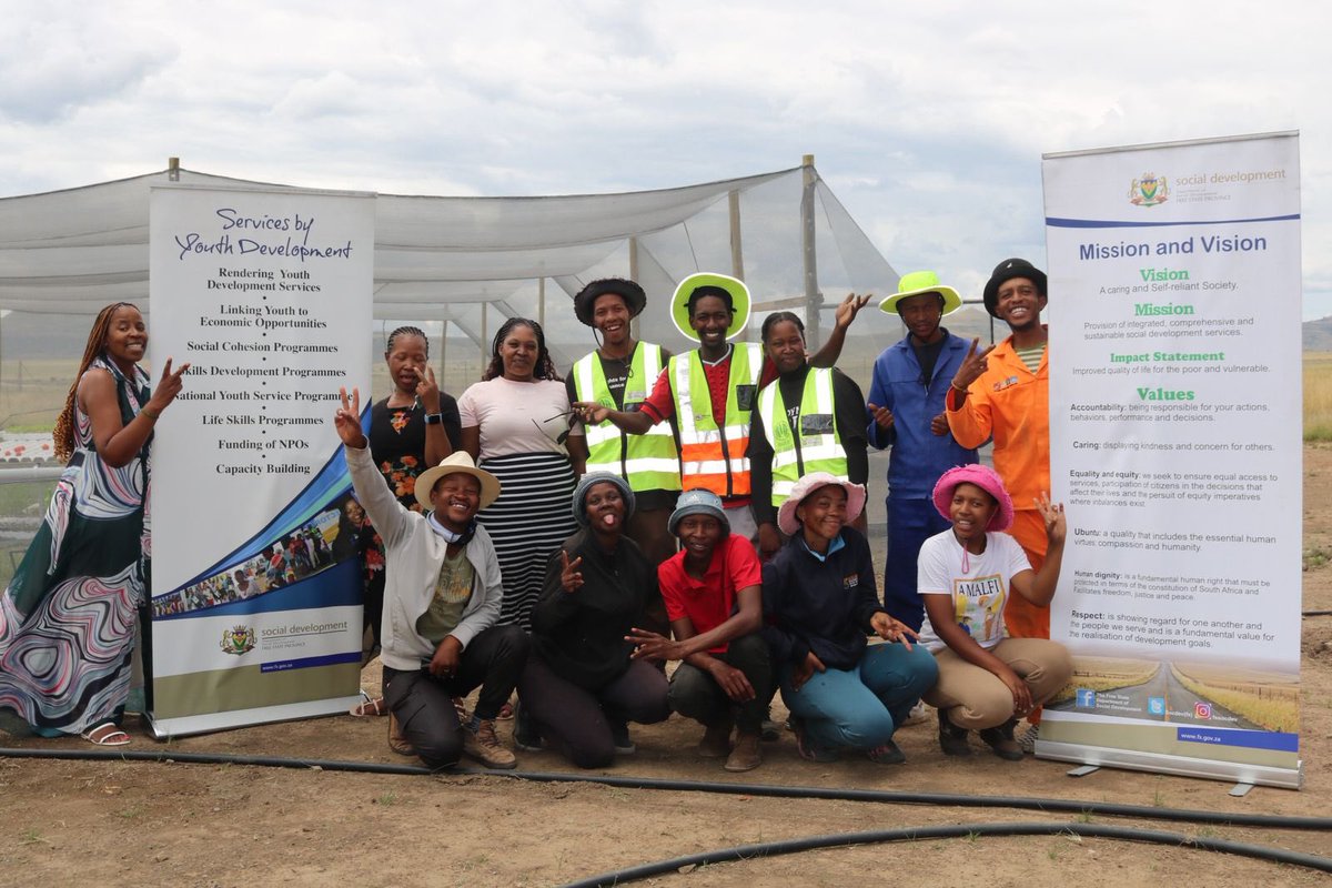 SocdevFs's tweet photo. YOUTH-LED NPO ENGAGEMENT IN THABA-NCHU TO STRENGTHEN COMMUNITY DEVELOPMENT INITIATIVES.

The visit is part of the Department's ongoing efforts to monitor, support, and strengthen youth development initiatives at the community level.

✨A NATIONS THAT WORKS FOR ALL✨

#fssocdev https://t.co/5fq0CDQtf0