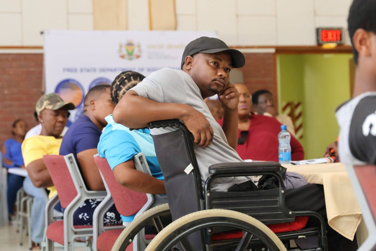 SocdevFs's tweet photo. PROTECTIVE WORKSHOP SEMINAR FOR PERSONS WITH DISABILITY. 

MEC of the Free State Social Development Mme Mathabo Hlalele calls for enhanced collaboration among government departments to ensure that protective workshops remain impactful.

✨LEAVING NO ONE BEHIND✨

#fssocdev https://t.co/9XuqPiFebz