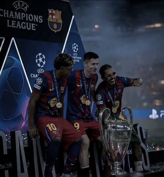 ibuu_4real's tweet photo. C’est le rêve de tous les vrais fans de football https://t.co/uB0GNfitB5