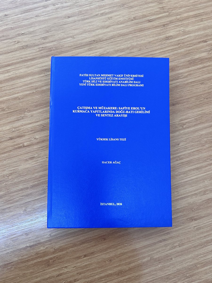 Danışmanı olduğum, yüksek lisans öğrencilerimizden Hacer Ağaç, “Çatışma ve Müzakere: Safiye Erol’un Kurmaca Yapıtlarında Doğu-Batı Gerilimi ve Sentez Arayışı” başlıklı tezini başarıyla savunarak Yeni Türk Edebiyatı alanında uzman oldu. Tebrik ediyor, başarılarının devamını