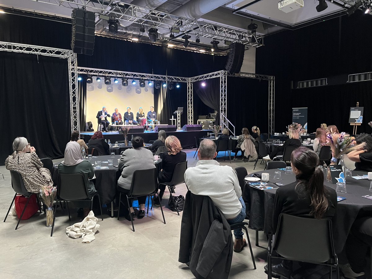 Degree Apprenticeships at Manchester Met tweet media