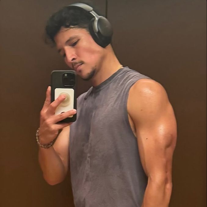 itsfalconsentry's tweet image. 